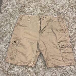 Old Navy Cargo Shorts 38” waist